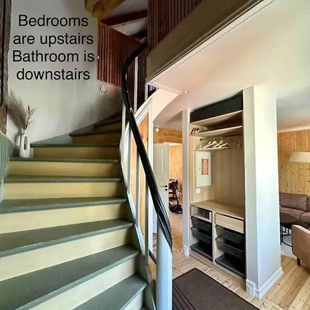 Cozy Townhouse Near Centrum *
